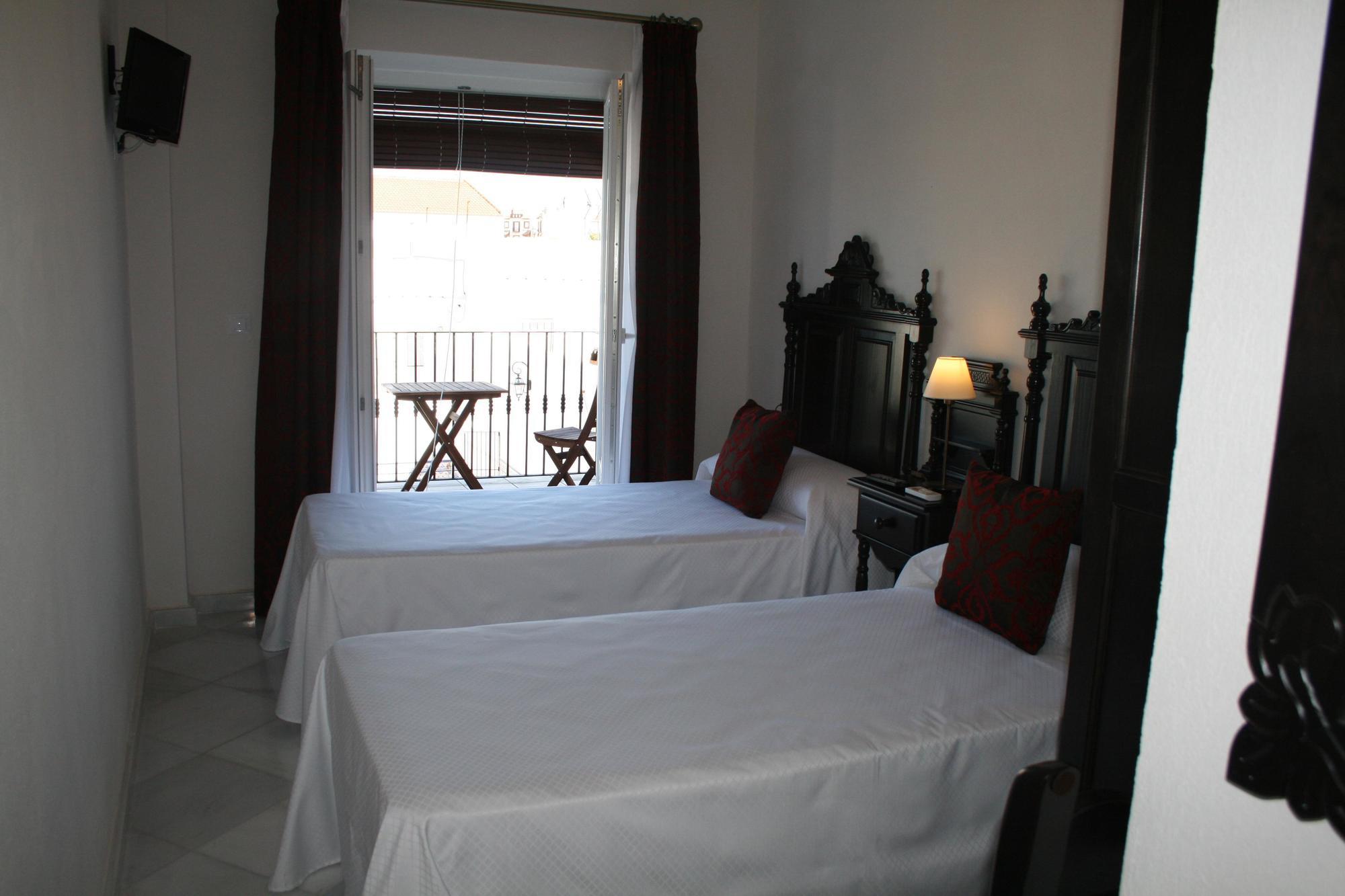 Hostal Ciudad Trigueros Room photo