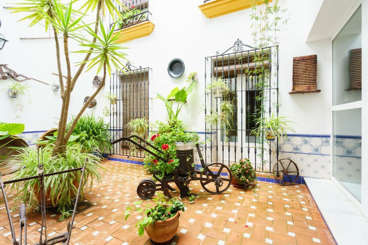 Hostal Ciudad Trigueros Exterior photo